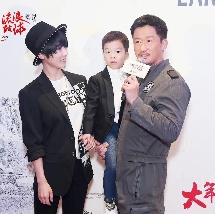 在公交车上h